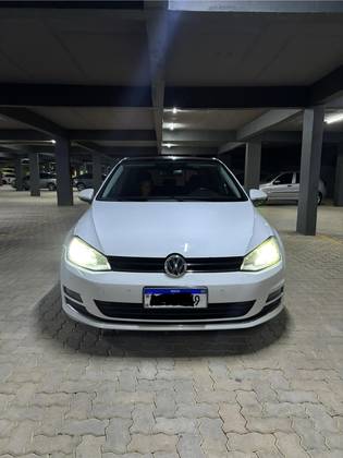 VOLKSWAGEN GOLF 1.4 TSI HIGHLINE 16V GASOLINA 4P AUTOMÁTICO VOLKSWAGEN GOLF 1.4 TSI HIGHLINE 16V GASOLINA 4P AUTOMÁTICO